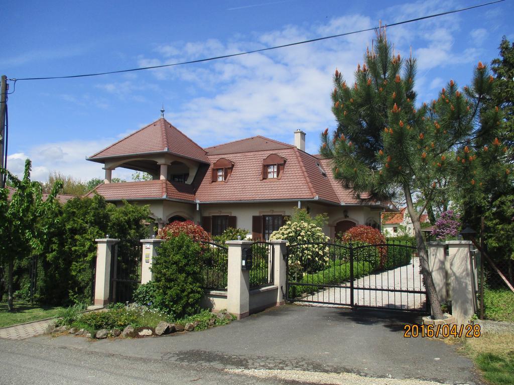 Fodor Haz Apartment Gyenesdias Exterior photo